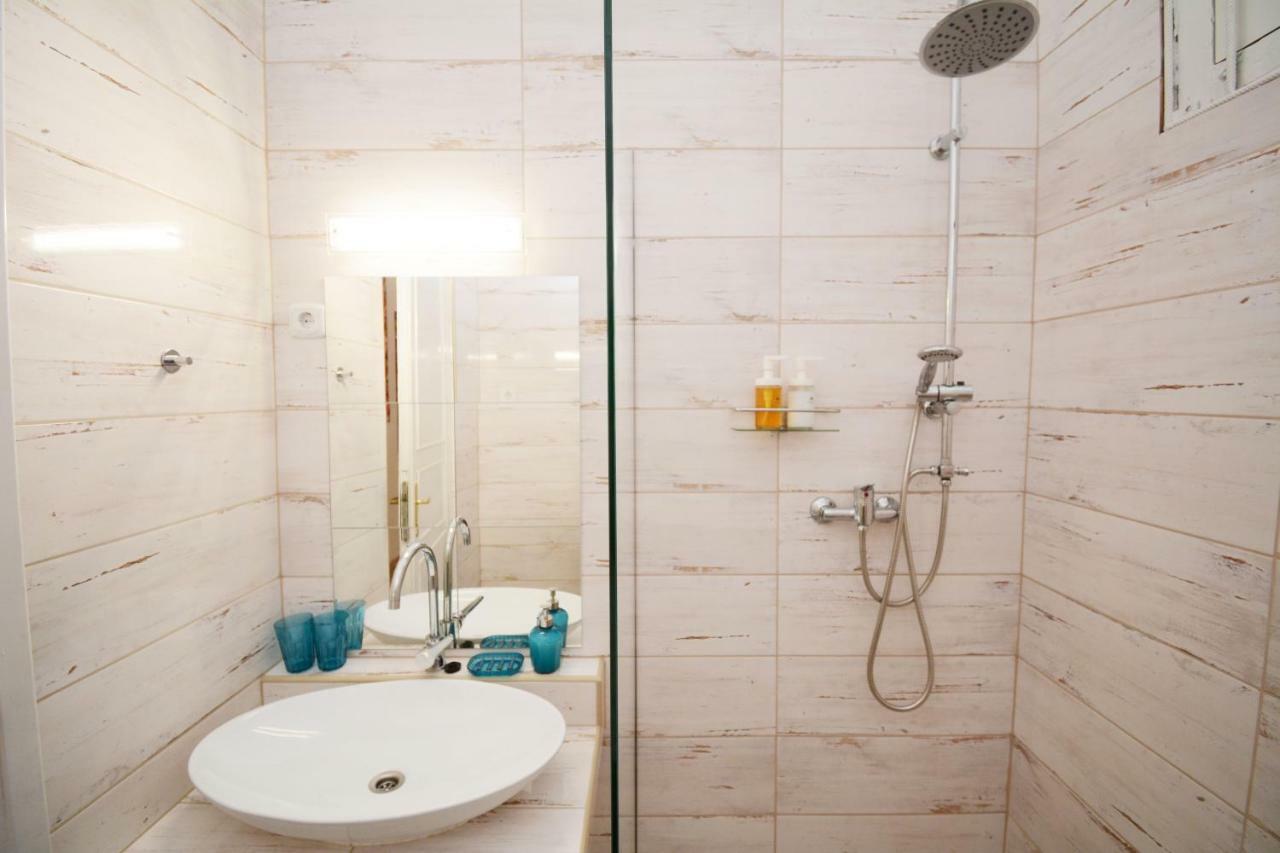 Lillybeth City Center Apartments Budapest Exteriör bild